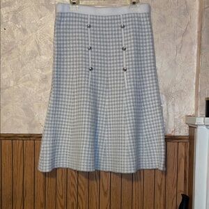 Fluffy gray & white checkered love & luxe skirt (L)(nwot)